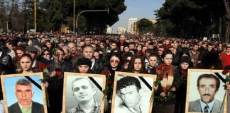 Xhaxhai i Aleks Nikës: Topi është te drejtësia shqiptare, Strasburgu na ktheu shpresën për drejtësi