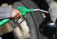 Rritet sërish çmimi i naftës, kalon 100 dollarë për fuçi pas bllokadës në Ngushticën e Hormuzit