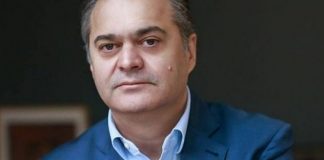 “A keni ju familje, nder e dinjitet?”, Ben Blushi humb durimin pas komenteve për protestën e Zvërnecit