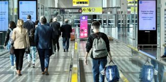 Reshje shiu dhe bore, mijëra udhëtarë të bllokuar në Evropë, mbi 600 fluturime të anuluara