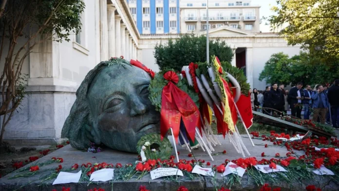 Sot priten protesta në Athinë/ Kryeqyteti në alarm të kuq, autoritetet në gatishmëri