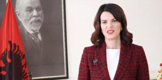 Ministrja Koçiu: Në Spitalin e Skraparit tashmë kryhen të gjitha analizat e nevojshme biokimike