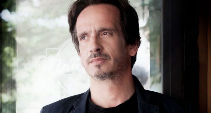 Ben Andoni: Idealistët materialistë