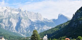 “El Debate”: Shqipëria mes destinacioneve më interesante për të udhëtuar në 2024-n