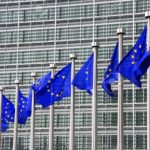 Sondazhi i eurobarometrit për besimin te BE, shqiptarët të parët në rajon për mbështetjen drejt anëtarësimit, serbët të fundit