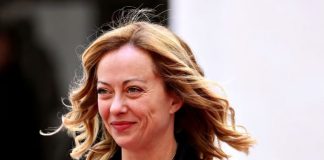 Basti i madh i Melonit me DREJTËSINË