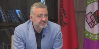 Takimet me diasporën shtyjnë Kongresin, Klosi: Në Itali do të kemi më shumë shqiptarë, asnjë problem me autoritetet