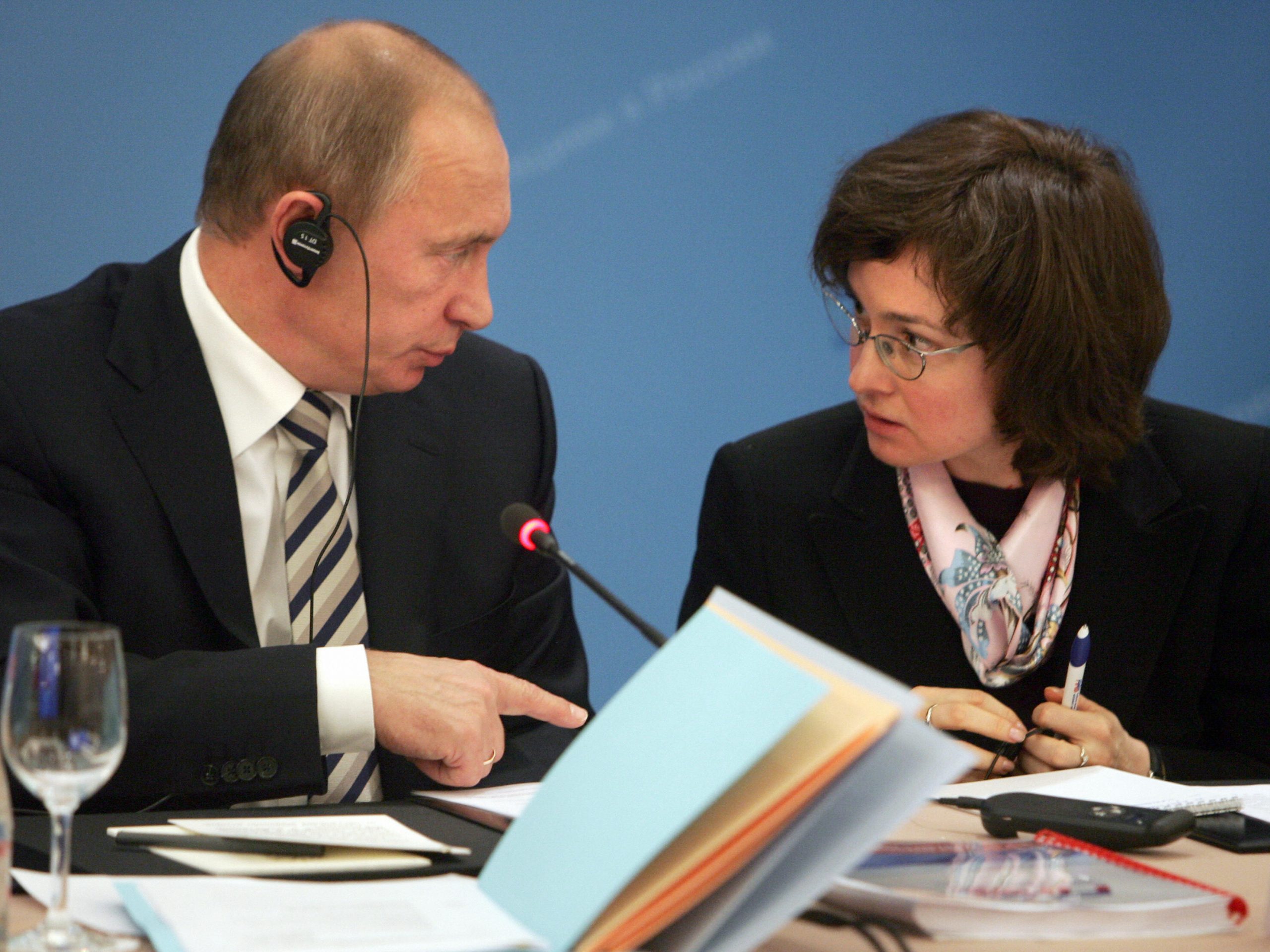 Gruaja që fshihet pas Putin   eksperti  Kush është truri i vërtetë i luftës