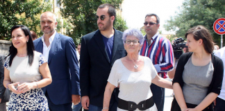 “Nuk mundin dot Ramën dhe kapen me familjen”/ Përplasjet e familjes së Kryeministrit me politikën