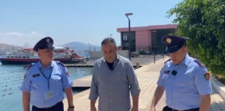 Ministri Hoxha takon drejtuesit e Policisë në Sarandë: Masa të forta për të përmbyllur një sezon të qetë e të sigurt