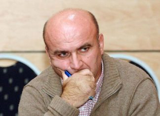 Një test që dhe njerëzit e drejtësisë janë të barabartë para ligjit