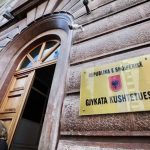 Kushtetuesja kalon në seancë plenare publike çështjen McGonigal