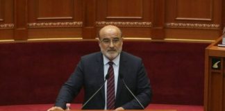 “Iu binda vendimit politik të PS”, Vullnet Sinaj sqaron votën pro dhe qëndrimin kundër “Territoriales”: S’ka patur presion as ultimatume, koha do tregojë se ….