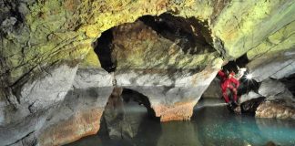 ZBULIMI I MADH në Shqipëri/ Shkencëtarët çekë, zbulojnë liqenin termal nëntokësor në jug të Shqipërisë, më i madhi në botë i këtij lloji