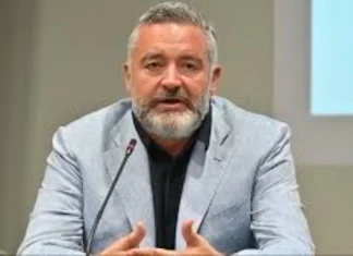 Debati Gjiknuri-Manja në Komisionin e Ligjeve, Klosi komenton nëse ka një “krisje” në PS