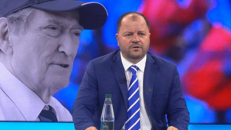  Kemi gabimet tona  keqardhje për Berishën 81 vjeç     Maliqi  Mandatin e tretë e humbëm për shkak të Eno Bozdos  të fut thikën pas shpine