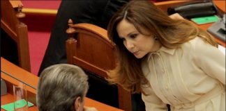 E mbështetën oligarkët dhe PS-ja? Tabaku i përgjigjet për herë të parë akuzave që vijnë nga brenda PD! Zbulon mesazhin me BERISHËN