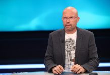 Të djathtet shqiptarë të zhytur në luftë klasash