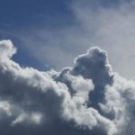 Kthjellime, vranësira dhe reshje shiu! Si pritet të jetë moti sot, temperaturat deri në 31 gradë