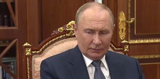 Rafti i librave të Putinit, si Kremlini po i paraqet pamjet e vjetra si të reja?