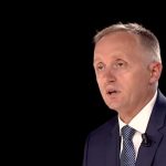 Opozita ka halle të tjera, kë të qajë më parë