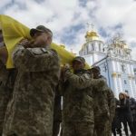 Rusia dhe Ukraina shkëmbejnë trupa të ushtarëve të vrarë në luftë