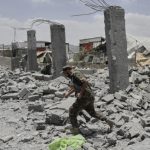 Flakë dhe tym mbi Sanaa, Izraeli dhe Houthi-t në konflikt të hapur