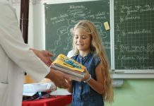 Viti i ri shkollor/ Rama: Nis shpërndarja e teksteve falas për 236 mijë nxënës