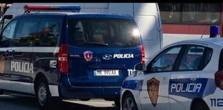 Atentati në Rinas/ Në makinën e djegur gjenden 4 armë, policia: Dyshohet janë përdorur në këtë ngjarje