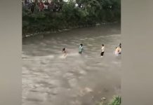 VIDEO/ Nepal, protestuesit zhveshin ministrin e Financave dhe e hedhin në lum