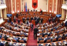 Seanca e parë Kuvendit të XI/ Nga tensionet tek reagimet, çfarë NDODHI sot në seancën plenare ?