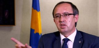Hoti: Vendimi i SHBA-së është ‘zile alarmi’ për Kosovën, Osmani s’e mbrojti Kushtetutën nga sulmet e Kurtit