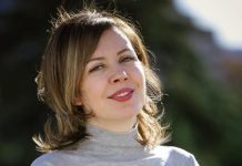 Kishin Ramën përballë në Kuvend, por zgjodhën protestën jashtë. Opozita mbyll pa lavdi “kilometrin e fundit” drejt pushtetit