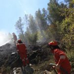 Shpërblim për zjarrfikësit që luftuan me zjarret! Vendimi i qeverisës: 1 deri në 3 paga mujore për efektivët eForcave të Armatosura, Policisë së Shtetit, Mbrojtjes Civile dhe shërbimeve zjarrfikëse