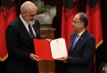 Begaj dekreton Ramën si kryeministër, përfshihet edhe neni për ministren e krijuar me AI