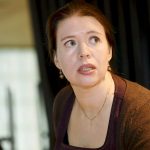 Deputetja finlandeze, zbulon të shkuarën si prostitut: Më duheshin para