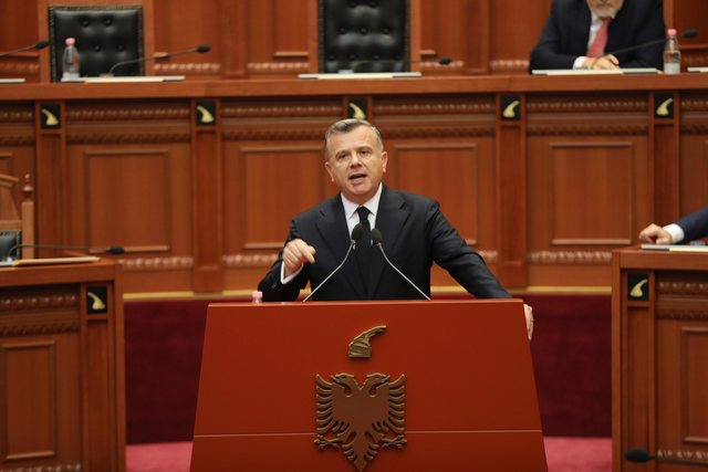 -640-0-1761822613xwhatsapp-image-2025-10-27-at-175447-803