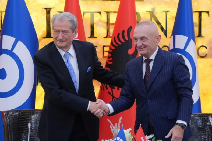 -800-0-1705668388xberisha-metapng-355