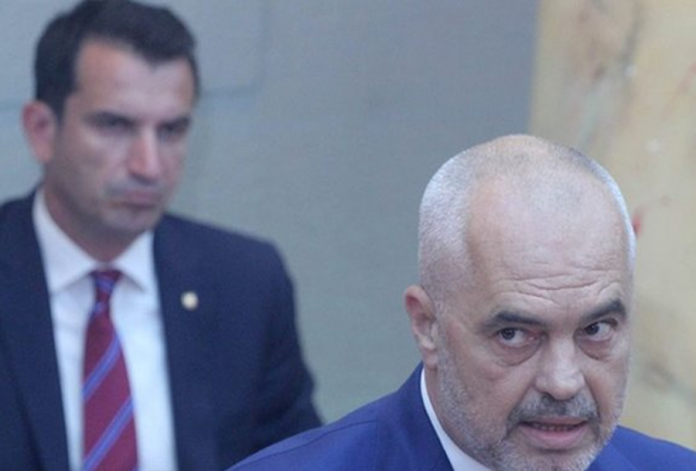 -900-0-1758101089xpamja-e-castit-2025-09-17-022443-140