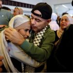 Pas pengjeve të Hamasit, lirohen mbi 150 të burgosur palestinezë