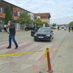 Dy të shoqëruar në polici/ Të shtëna me armë zjarri para qendrës së votimit në Komoran, nuk raportohet për të lënduar