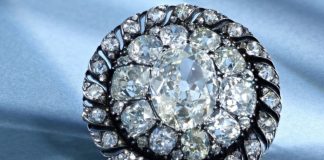 Napoleon Bonaparte e braktisi, kurora e diamantit do të dalë në ankand