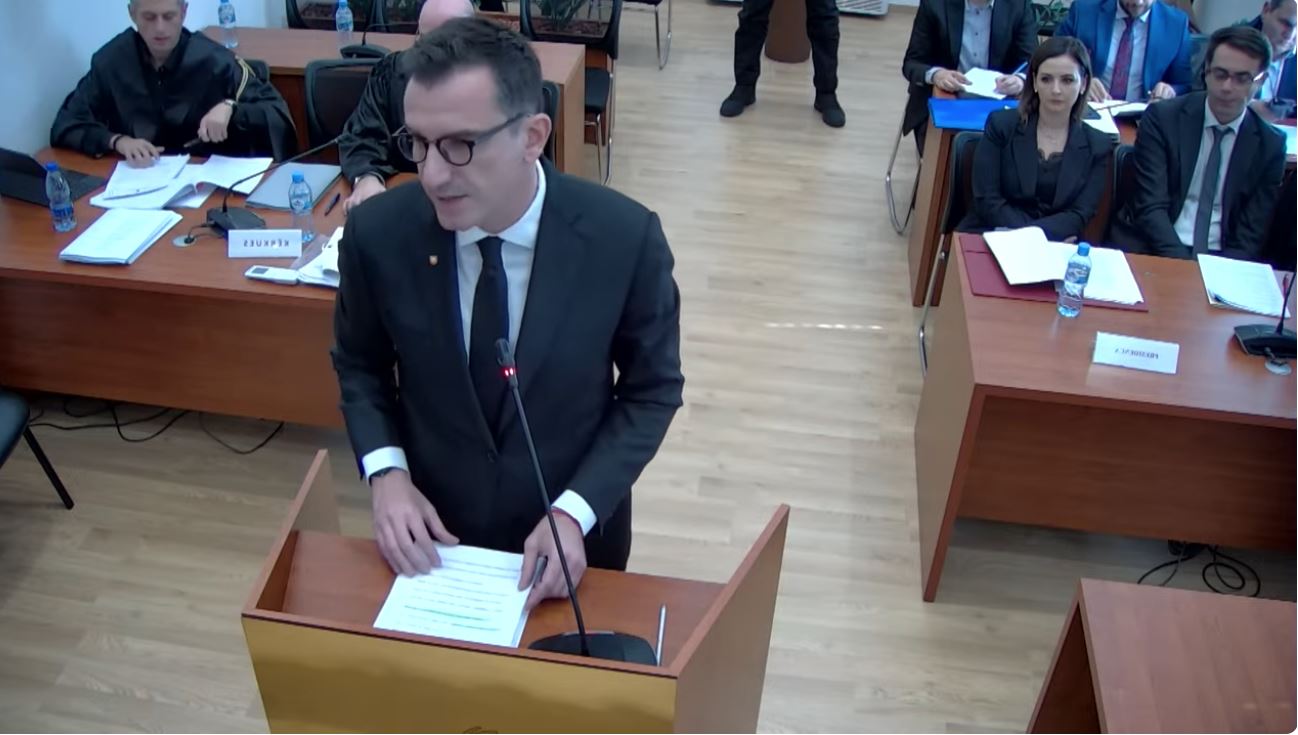 Seancë maratonë në Kushtetuese  Pas 7 orësh përfundon seanca për shkarkimin e Erion Veliajt