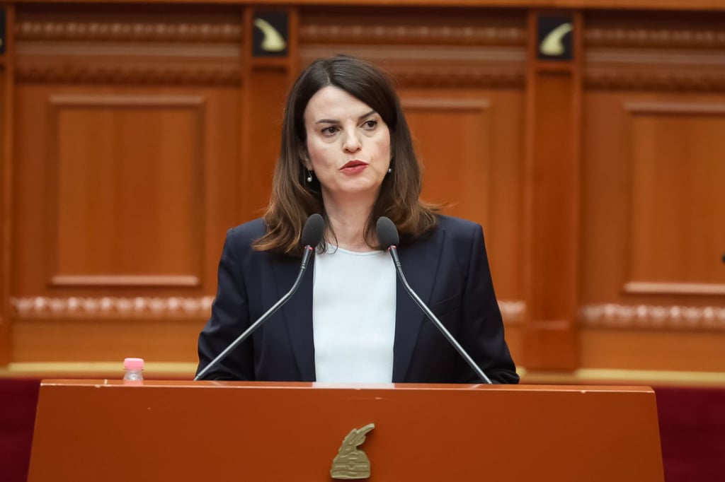 Vrasja e gjyqtarit Astrit Kalaja  reagon sërish ministrja e Brendshme  Do të rishikohen masat e sigurisë në Gjykata