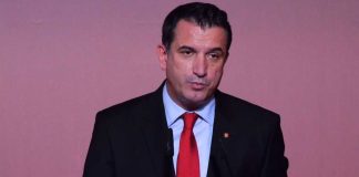 Vijon prej orësh mbledhja e Kushtetueses, pritet vendim për Veliajn