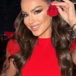 Modelja shqiptare “çmend” mediat serbe para ndeshjes: Skandal botëror!