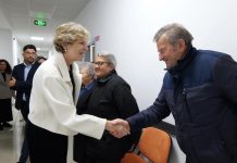 Ministrja Sala: Rikonstruktojmë 100 qendra shëndetësore në 2026-ën