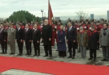 29 Nëntori/Kryeministri Rama homazhe në varrezat e Dëshmorëve për ditën e Çlirimit, të pranishëm Begaj dhe Peleshi