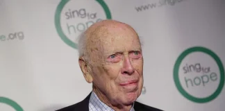 Fituesi i Çmimit Nobel, James Watson, ka ndërruar jetë në moshën 97-vjeçare