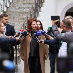 Vlorë, voton kandidatja Brunilda Mersini: Kjo ditë është për qytetarët. E kënaqur me pjesëmarrjen